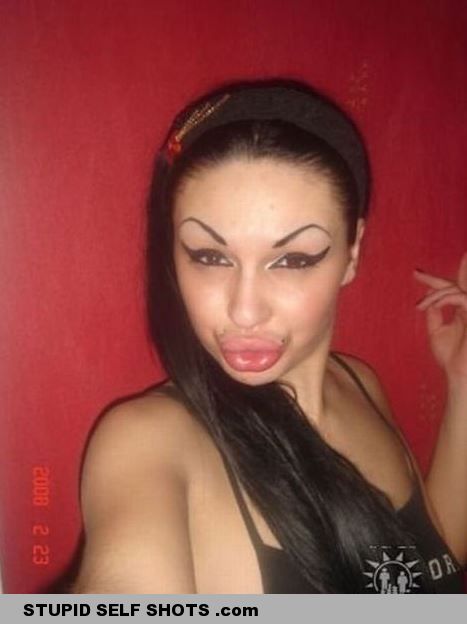 Huge lips, fake eyebrow Selfie