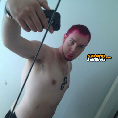 Pink hair everywere, mirror selfie fail
